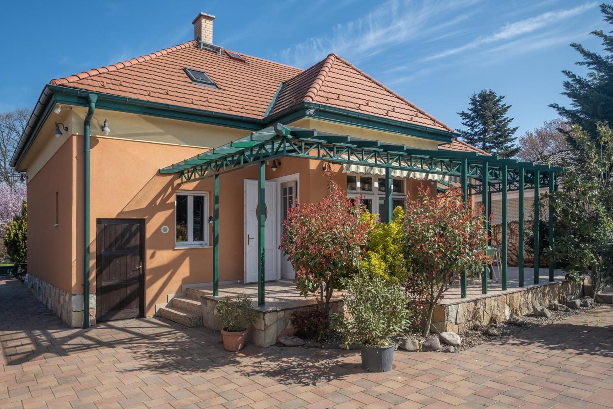 Giovanni'S Airport House Βουδαπέστη Εξωτερικό φωτογραφία